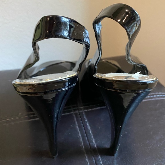 BCBGirls Black Slingback Peep Toe Heels Size 9 - Picture 9 of 12